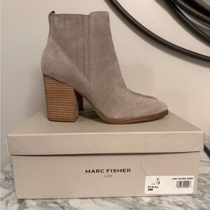 Marc Fisher Women's Light Natural Suede Taupe  MLALVA Ankle Booties